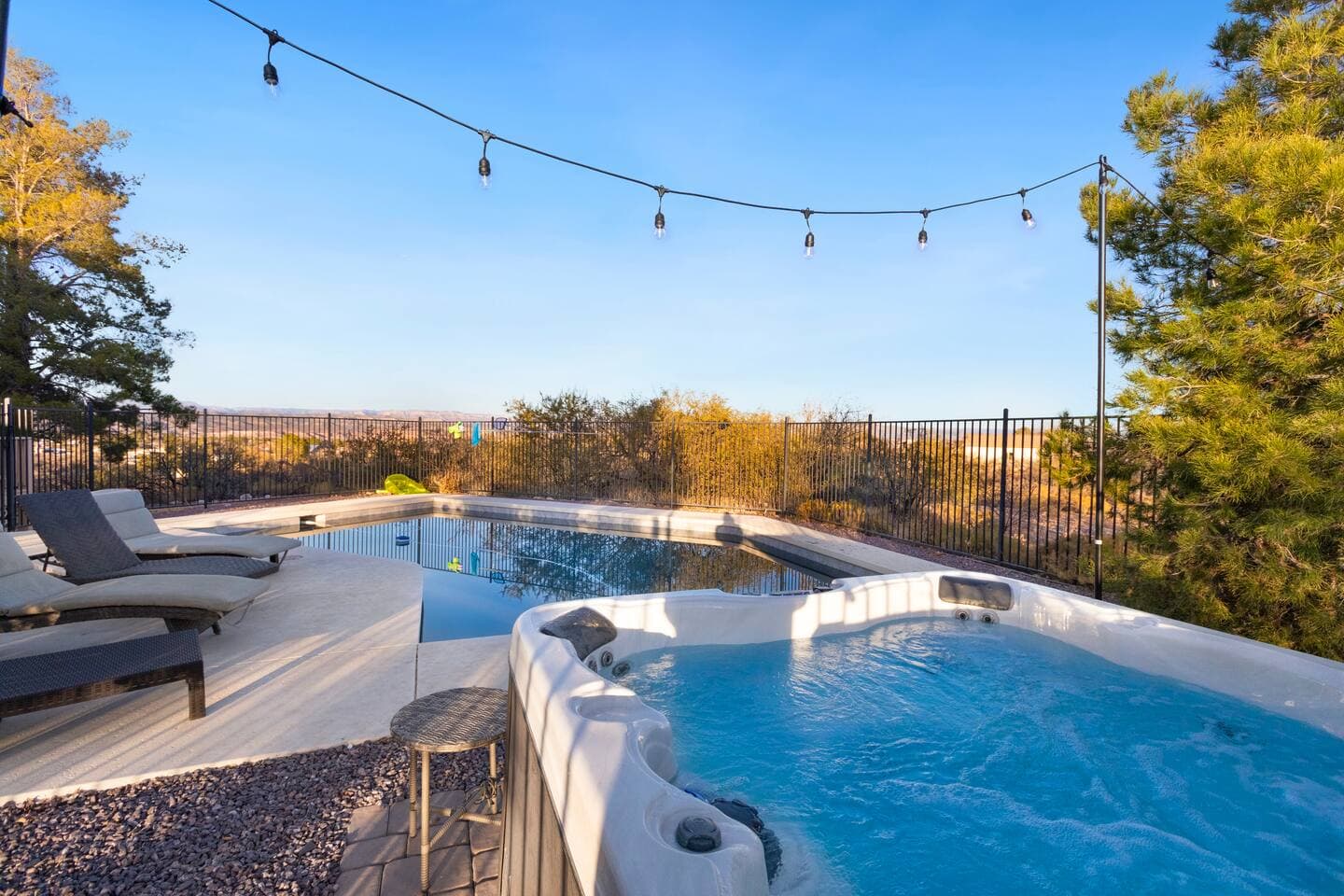 Cool off in the pool or warm up in the hot tub?  The choice is yours offering year round options with exceptional views of Sedona